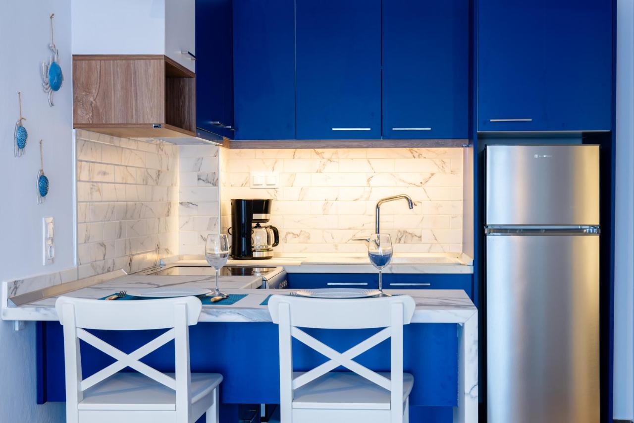 Elvis Nest Apartment Nea Moudania Bagian luar foto